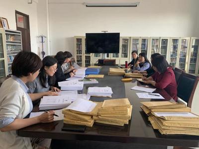 外國語學(xué)院開展期中教學(xué)檔案檢查及教師座談會，提升教學(xué)質(zhì)量，強(qiáng)化招生輔助服務(wù)